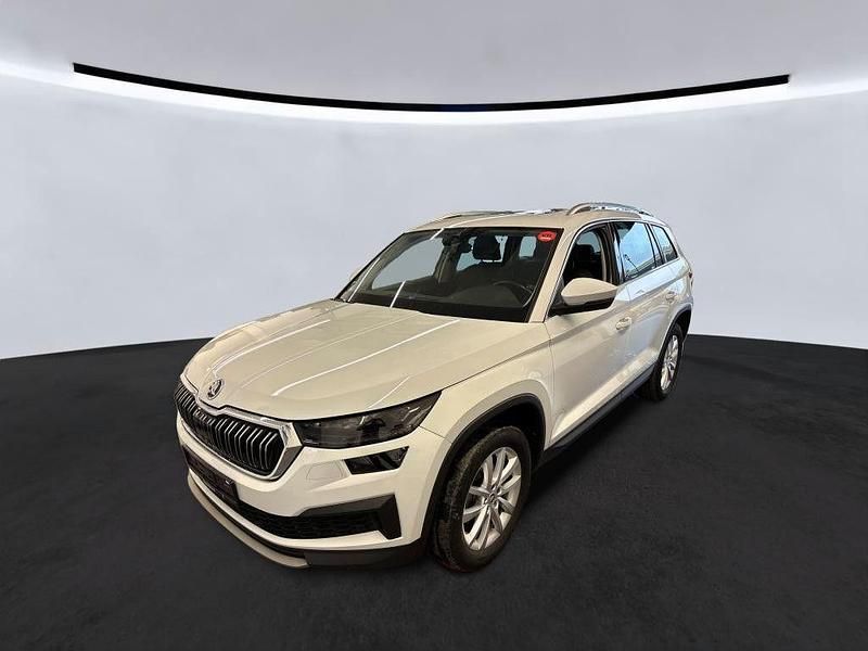Weiß Gebraucht 2022 Skoda Kodiaq Style SUV | 29.940 € (Guter Preis) - Bild 1/4