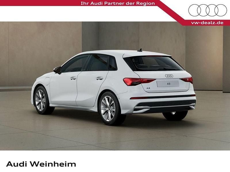 Neu Audi A3 204 PS (150 kW) 2026 Weiß Limousine