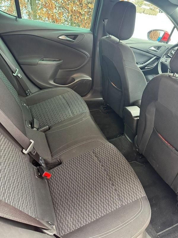 Gebraucht Opel Astra Dynamic 125 PS (91 kW) 2016 Rot Limousine