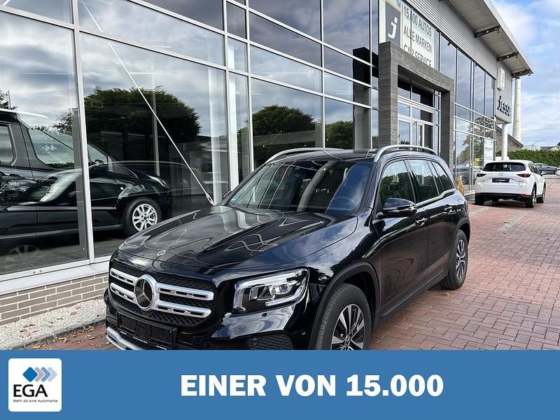 Schwarz Gebraucht 2023 Mercedes GLB200 Style SUV | 36.660 € (Fairer Preis) - Bild 1/3