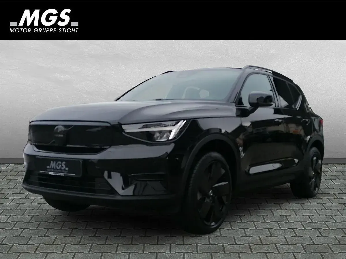 Nowe Volvo EX40 Plus 185 kW (252 KM) 2026 Czarny SUV