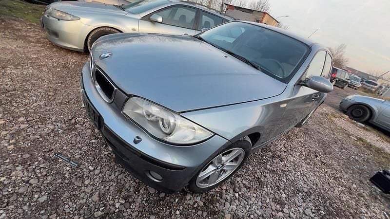 Gebraucht BMW 118 129 PS (94 kW) 2005 Silber Kleinwagen