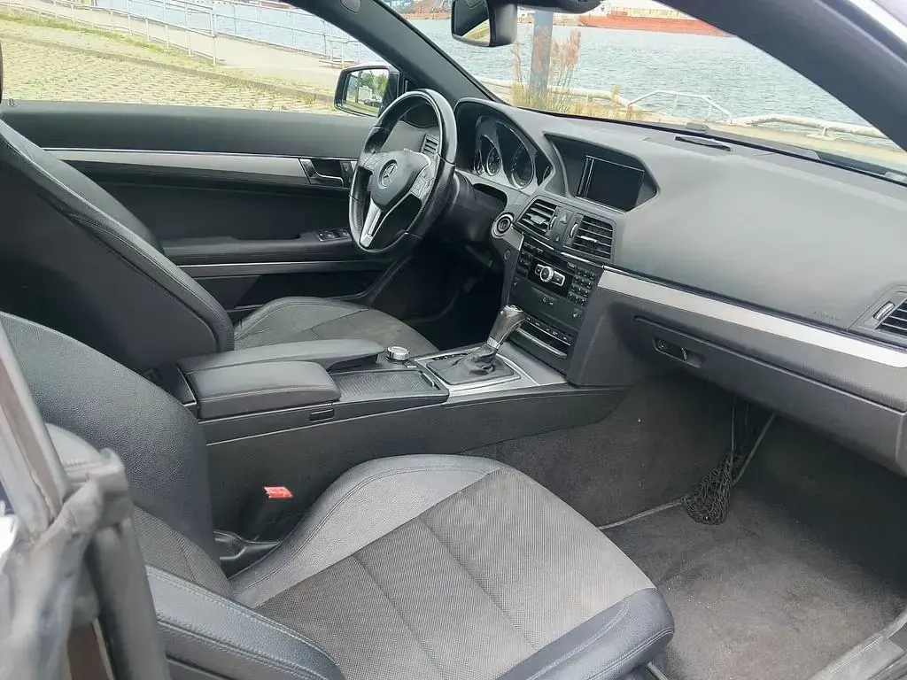 Gebraucht Mercedes E200 184 PS (135 kW) 2013 Schwarz Coupé