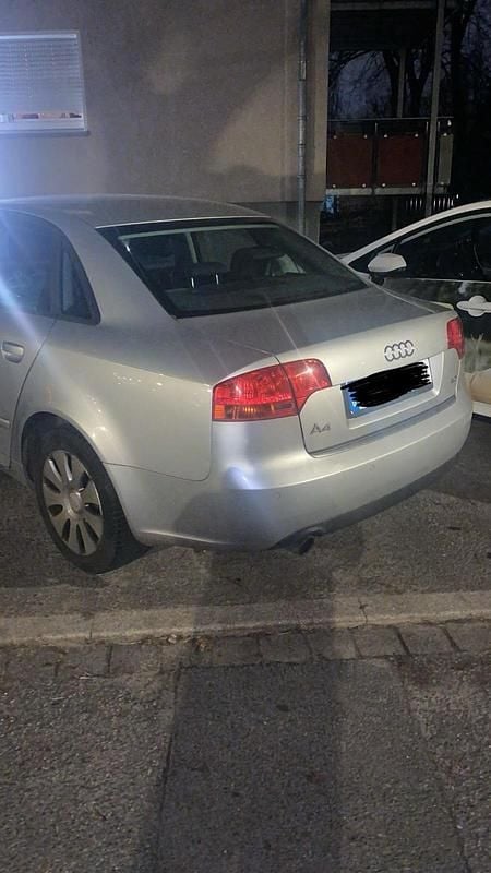 Gebraucht Audi A4 130 PS (95 kW) 2005 Silber Limousine