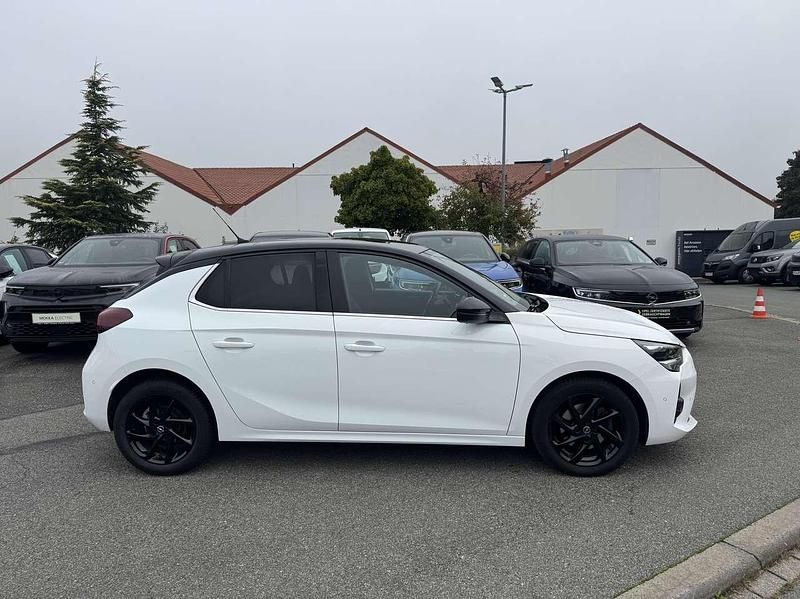 Gebraucht Opel Corsa Ultimate 101 PS (74 kW) 2022 Weiß/schwarz Kleinwagen