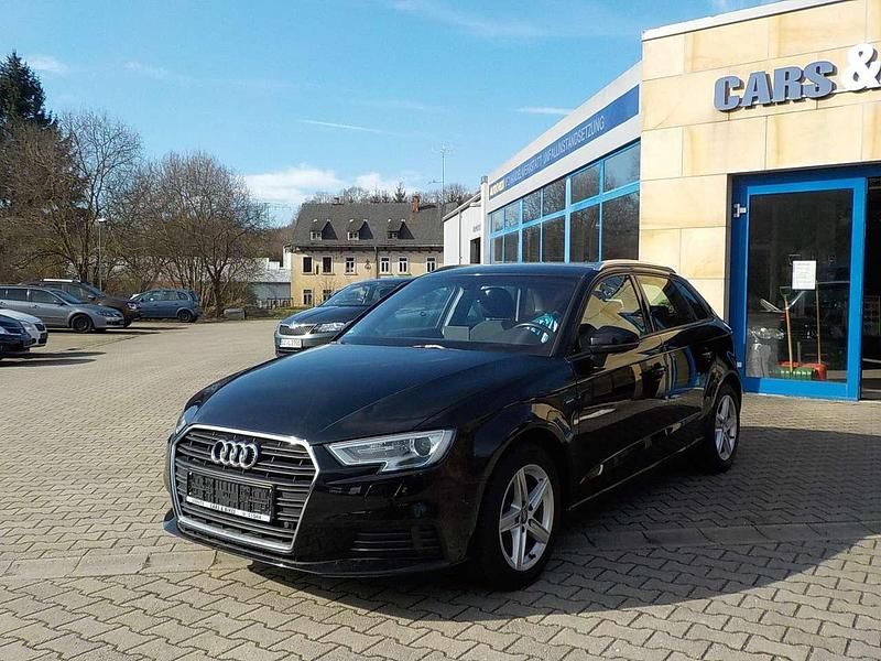 Second-hand Audi A3 116 CP (85 kW) 2016 Negru Hatchback