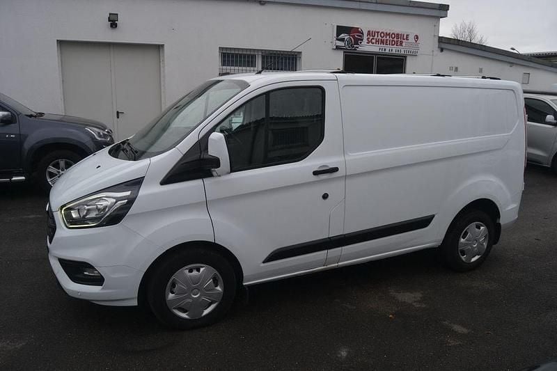 Gebraucht Ford Transit Custom Trend 131 PS (96 kW) 2019 Frostweiß Van / Kleinbus