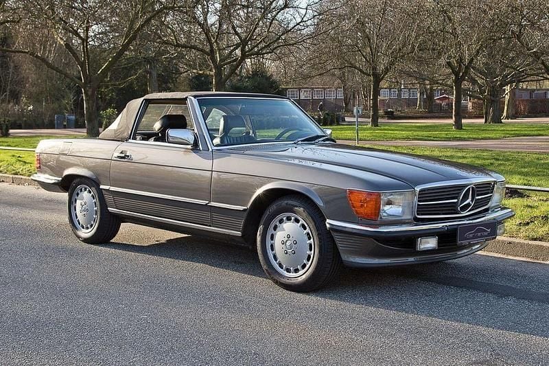 Gebraucht Mercedes 560 231 PS (169 kW) 1986 Grau Cabrio