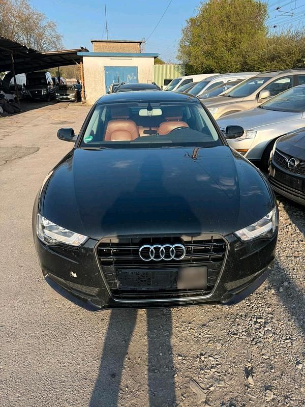 Gebraucht Audi A5 143 PS (105 kW) 2012 Schwarz Coupé