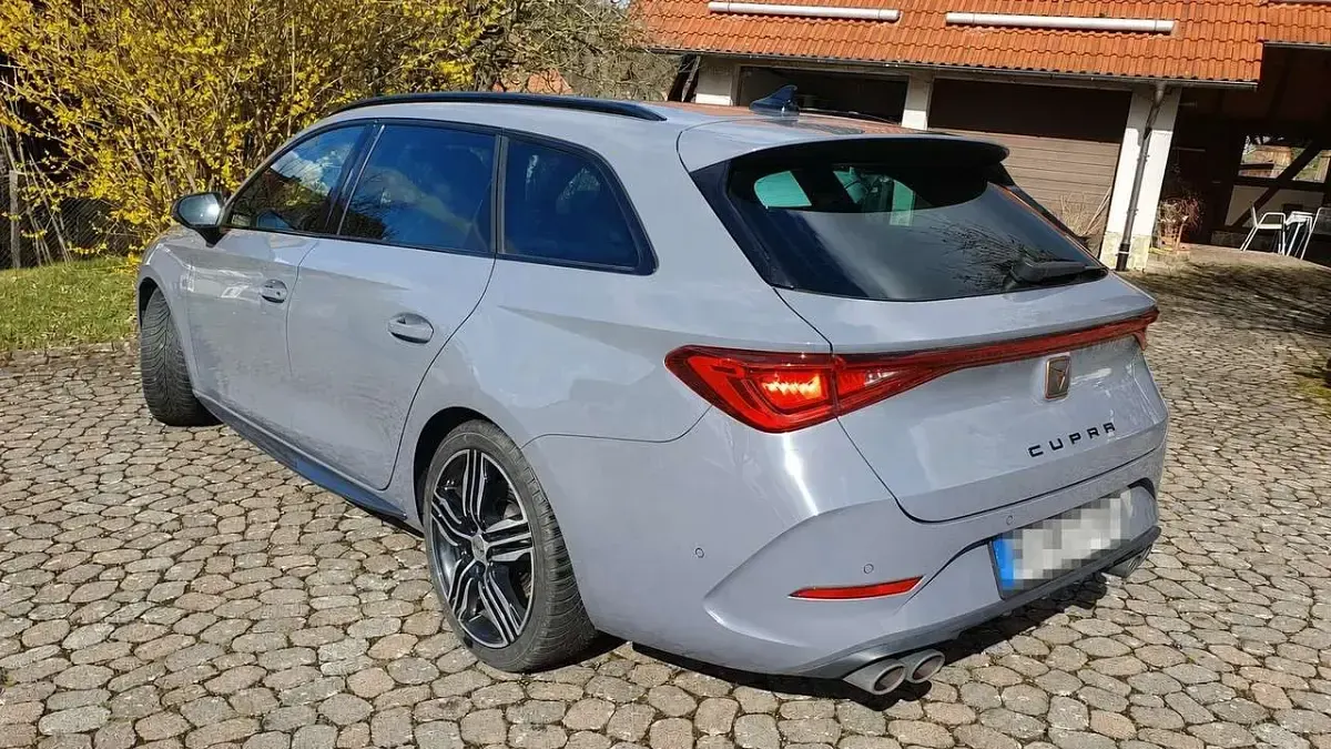 Gebraucht Cupra Leon VZ 310 PS (228 kW) 2023 Grau Kombi