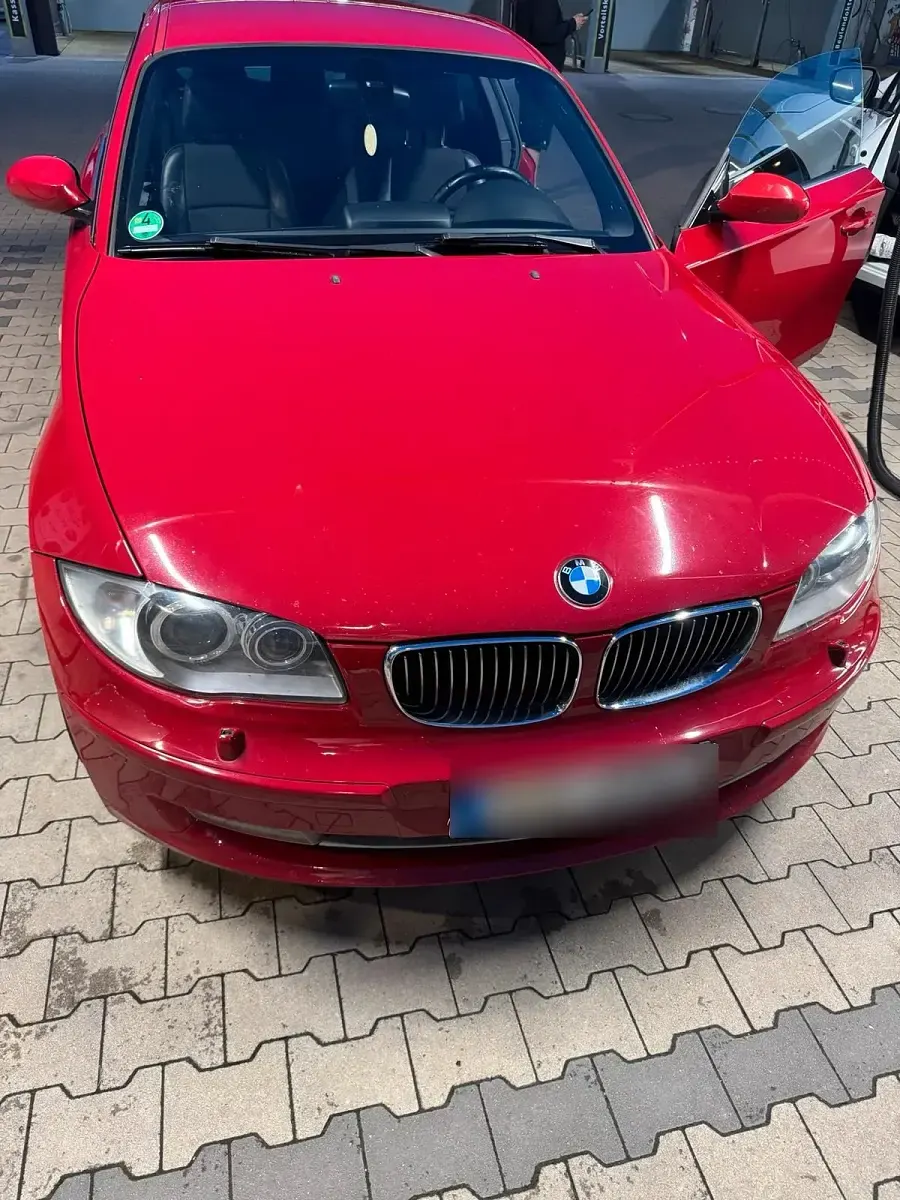 Gebraucht BMW 123 204 PS (150 kW) 2009 Rot Kleinwagen