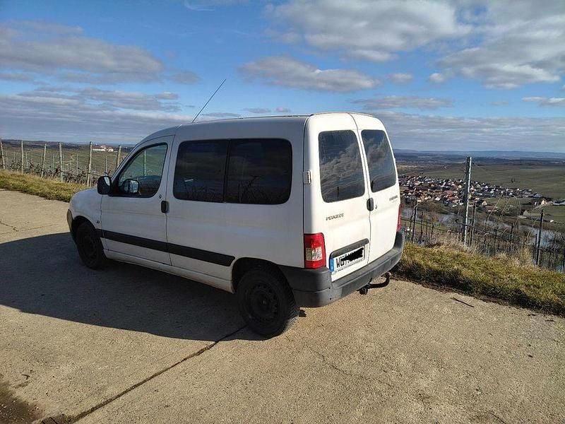 Gebraucht Peugeot Partner 75 PS (55 kW) 2011