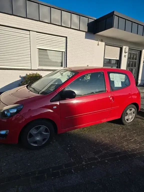 Gebraucht Renault Twingo 75 PS (55 kW) 2012 Rot Kleinwagen