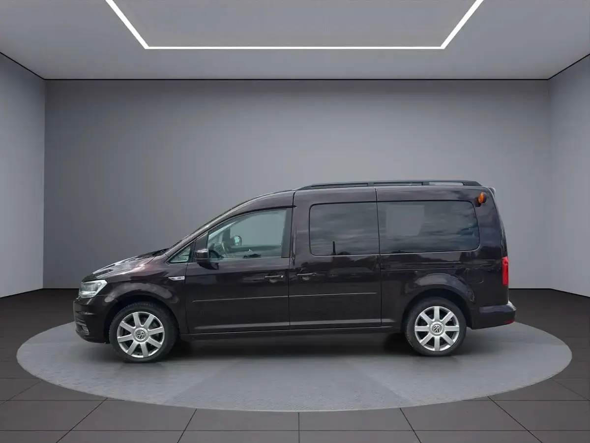 Gebraucht VW Caddy Maxi Comfortline 102 PS (75 kW) 2015 Black berry metallic Van / Kleinbus
