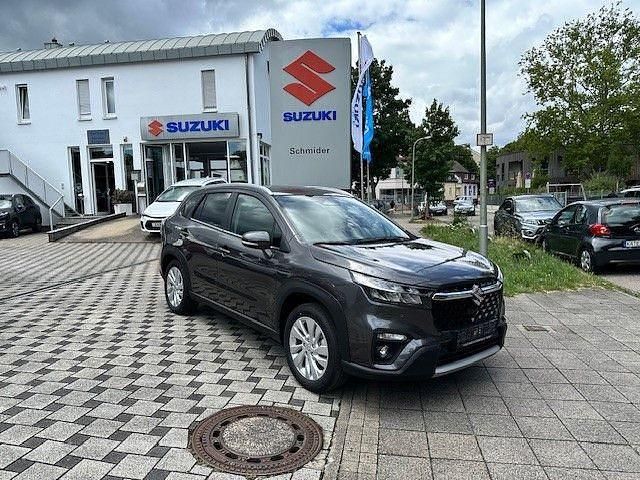 Grau Neu 2025 Suzuki SX4 S-Cross Comfort SUV | 25.290 € (Fairer Preis) - Bild 1/4