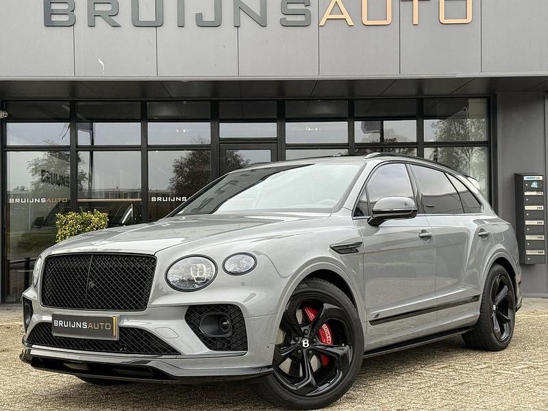 Grau Gebraucht 2024 Bentley Bentayga SUV | 223.850 € (Guter Preis) - Bild 1/4