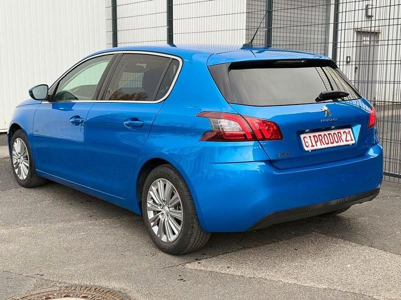 Gebraucht Peugeot 308 Allure 131 PS (96 kW) 2020 Blau Limousine