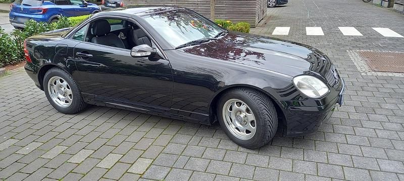 Gebraucht Mercedes SLK200 163 PS (119 kW) 2000 Schwarz Cabrio
