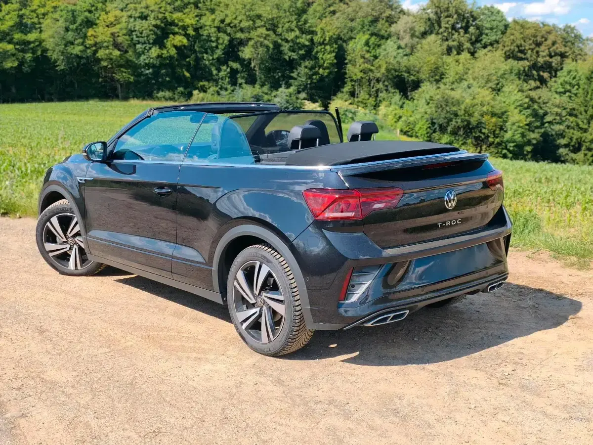 Gebraucht VW T-Roc Cabriolet R-line 150 PS (110 kW) 2022 Schwarz Cabrio