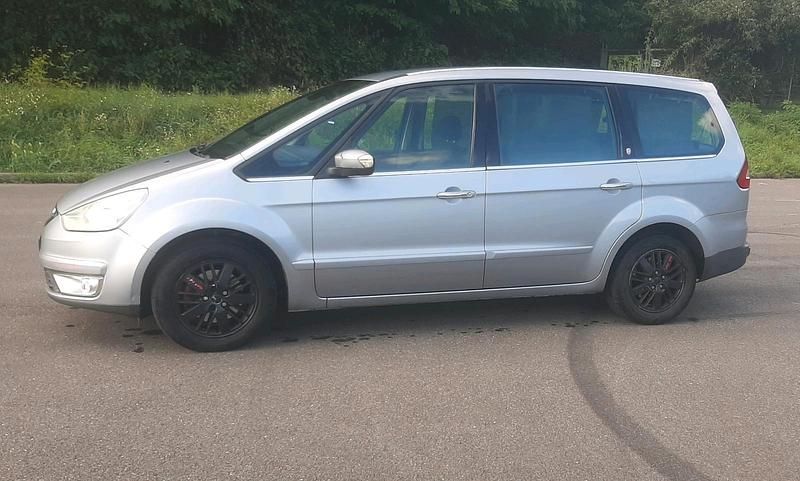 Grau Gebraucht 2007 Ford Galaxy Van / Kleinbus | 3.500 € (Guter Preis) - Bild 1/4