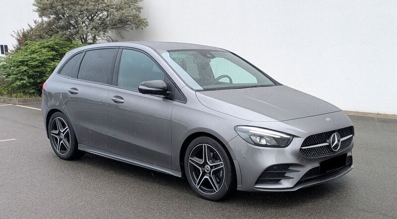 Gebraucht Mercedes B180 AMG 116 PS (85 kW) 2019 Mountaingrau  met. Van / Kleinbus