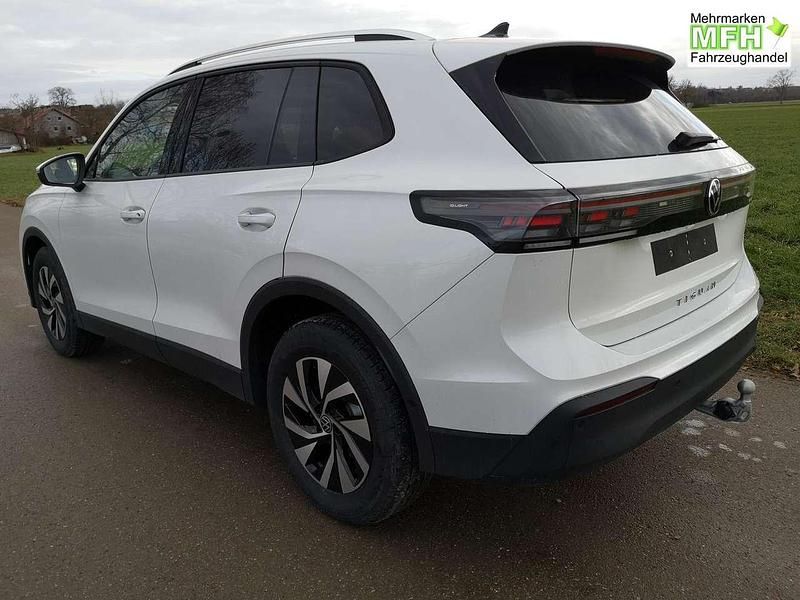 Neu VW Tiguan Life 150 PS (110 kW) 2026 Onyxweiß permutteffekt SUV