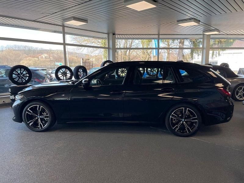 Gebraucht BMW 330 M Sport 245 PS (180 kW) 2025 Schwarz Limousine
