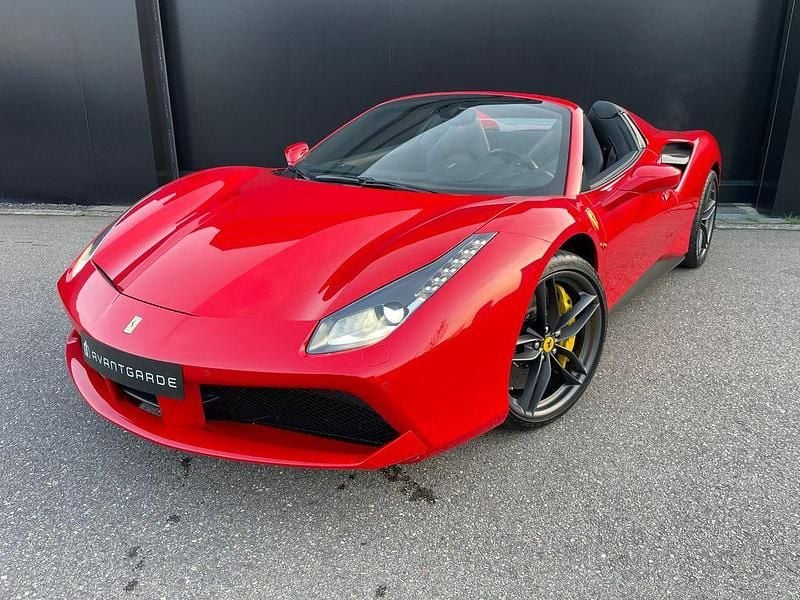Gebraucht Ferrari 488 669 PS (492 kW) 2017 Rot Cabrio
