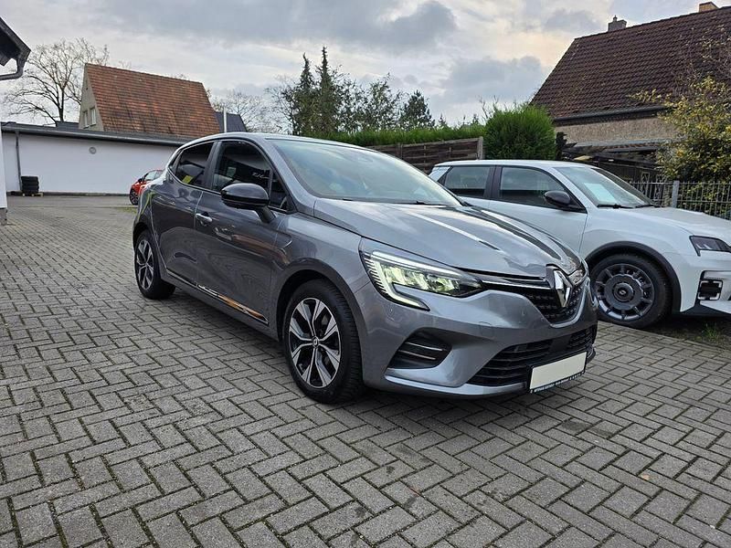 Gebraucht Renault Clio V Evolution 91 PS (66 kW) 2022 Grau Limousine
