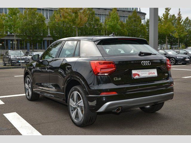 Gebraucht Audi Q2 S-Line 116 PS (85 kW) 2016 Schwarz metallic SUV