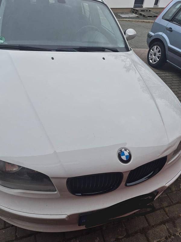 Gebraucht BMW 116 122 PS (89 kW) 2007 Weiß Kleinwagen