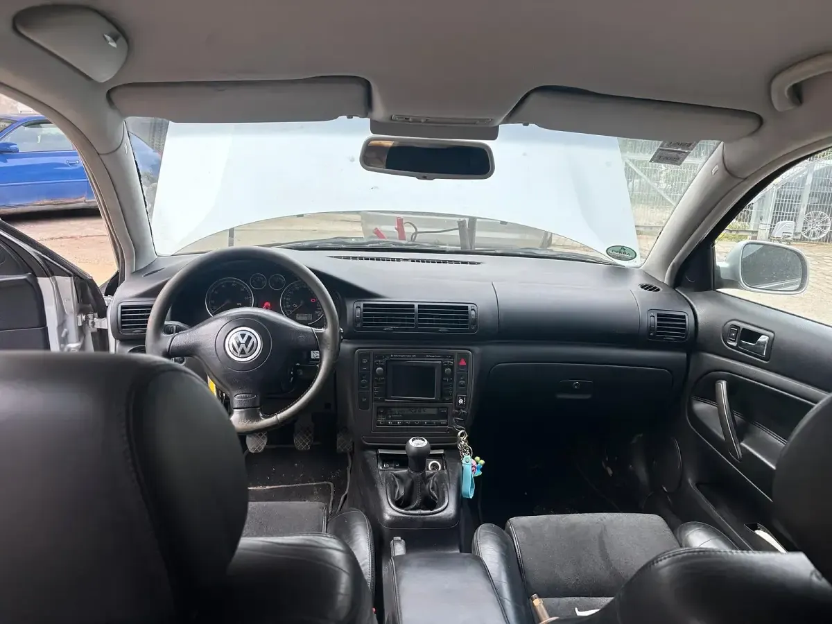 Gebraucht VW Passat 193 PS (141 kW) 2000 Silber Kombi