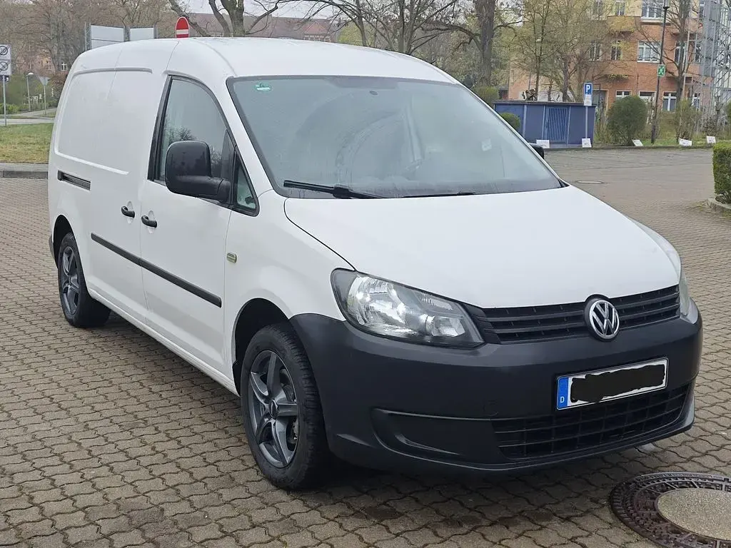 Usado VW Caddy 102 HP (75 kW) 2014 Branco Monovolume
