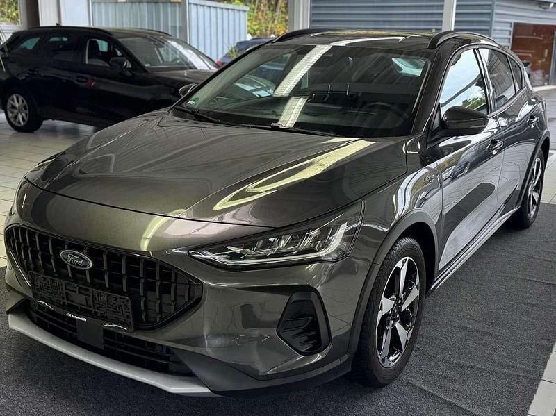 Magnetic Gebraucht 2023 Ford Focus Active X Kleinwagen | 20.490 € (Guter Preis) - Bild 1/4