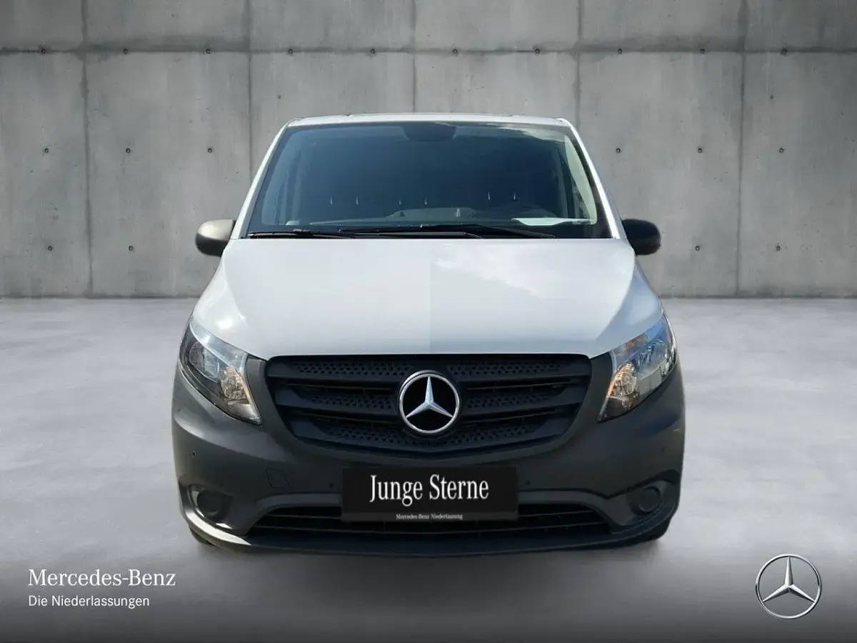 Gebraucht Mercedes Vito 116 PS (85 kW) 2021 Weiß Van