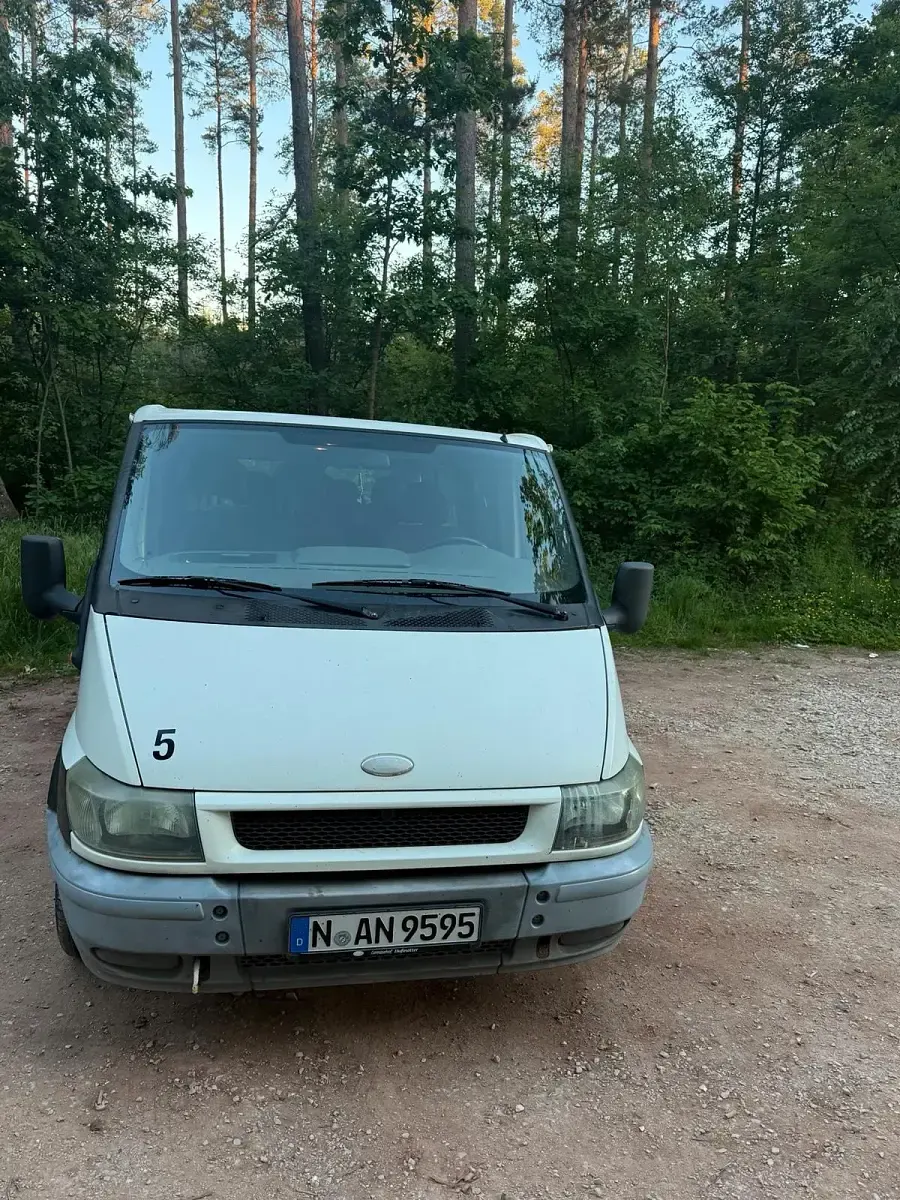 Używany Ford Transit 87 KM (63 kW) 2003 Biały Minivan