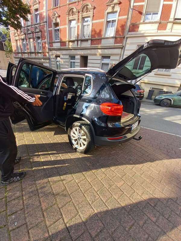 Gebraucht 2012 VW Tiguan Sportline SUV | 11.000 € (Teuer) - Bild 1/3