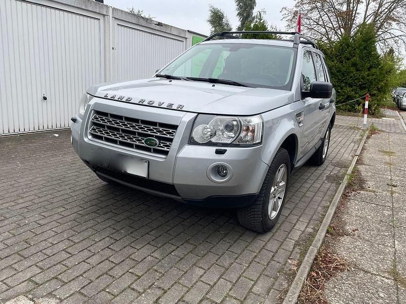 Silber Gebraucht 2009 Land Rover Freelander 2 SUV | 5.250 € (Guter Preis) - Bild 1/4