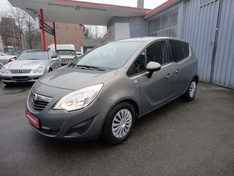 Braun Gebraucht 2013 Opel Meriva Edition Van / Kleinbus | 8.900 € (Etwas zu teuer) - Bild 1/4