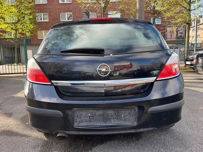 Gebraucht Opel Astra Sport 125 PS (91 kW) 2004 Schwarz Limousine