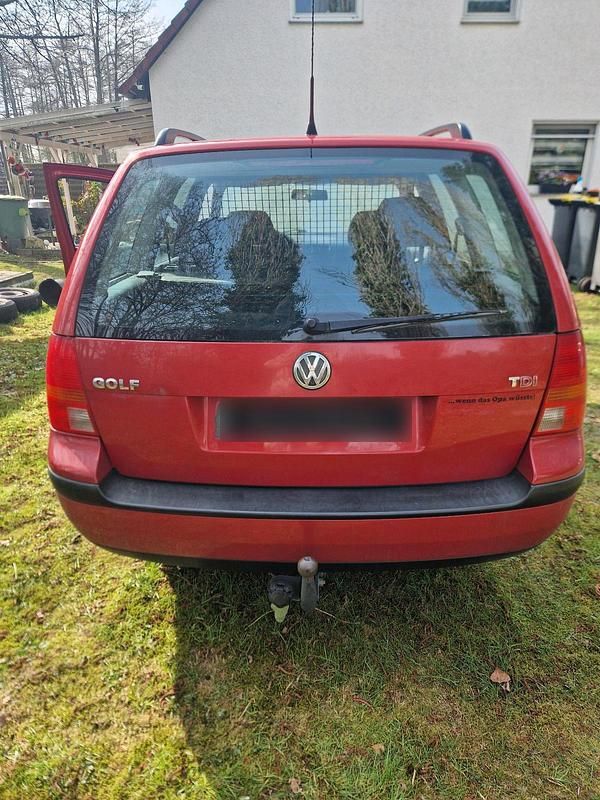Gebraucht VW Golf IV 101 PS (74 kW) 2002 Rot Kombi