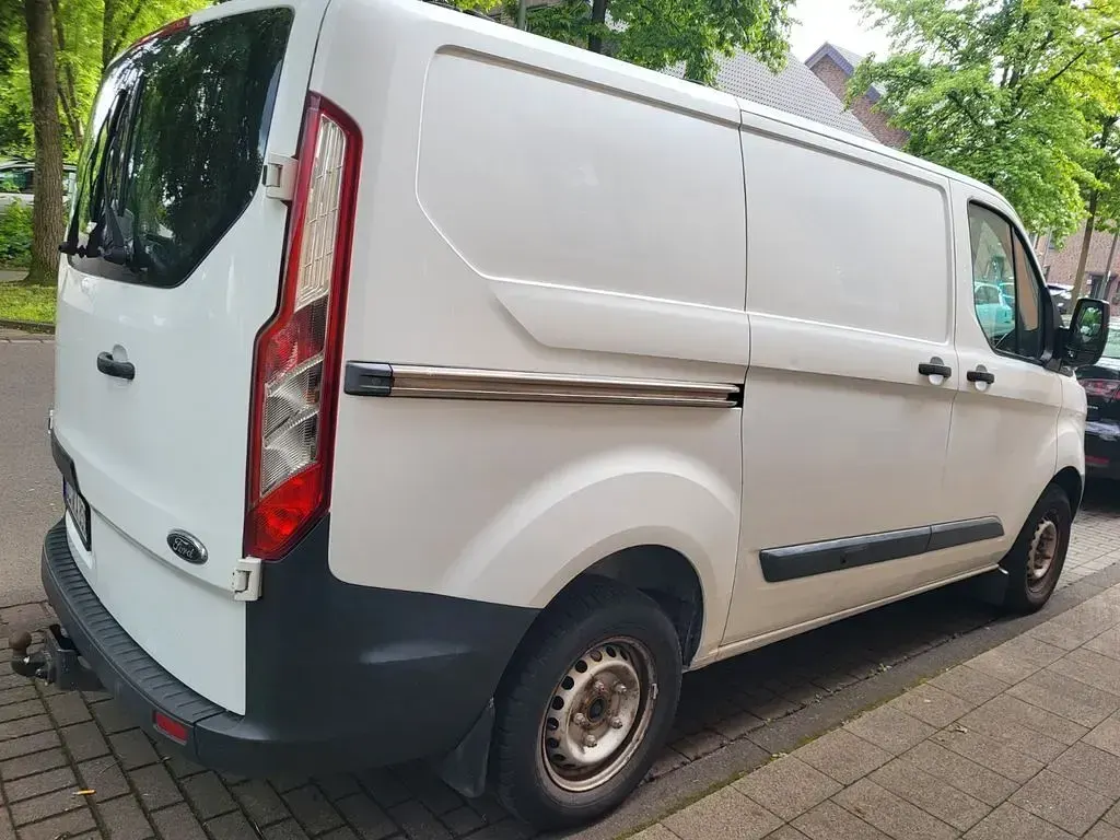 Gebraucht Ford Transit Custom 101 PS (74 kW) 2015 Weiß Van