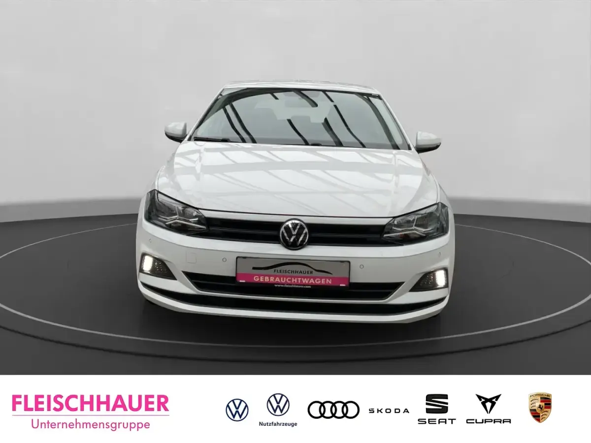 Gebraucht VW Polo Life 207 PS (152 kW) 2020 Blau Kleinwagen