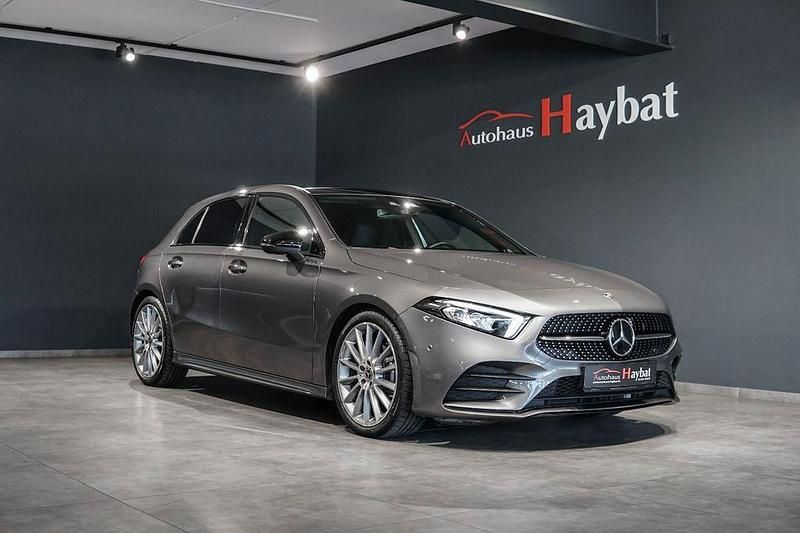 Mountaingrau met. Gebraucht 2019 Mercedes A200 AMG Limousine | 26.950 € (Fairer Preis) - Bild 1/1