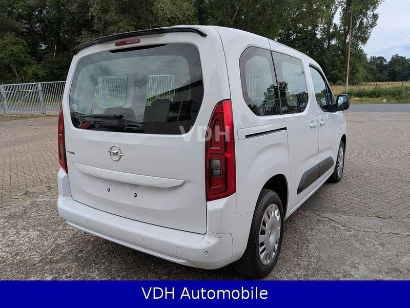 Gebraucht Opel Combo Life Edition 102 PS (75 kW) 2022 Weiß Van / Kleinbus