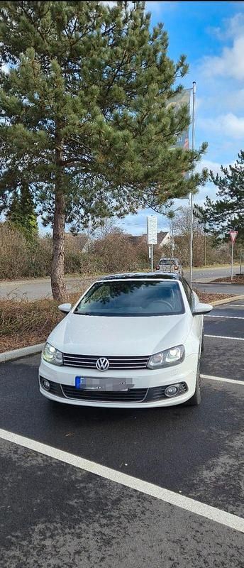 Silber Gebraucht 2011 VW Eos Exclusive Cabrio | 7.700 € (Guter Preis) - Bild 1/4