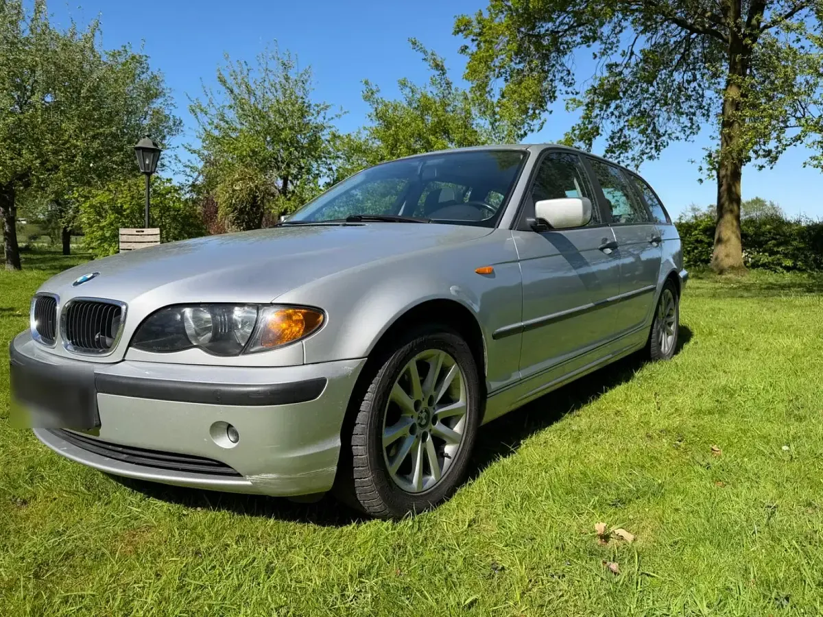 Gebraucht BMW 316 Basis 115 PS (84 kW) 2002 Silber Kombi