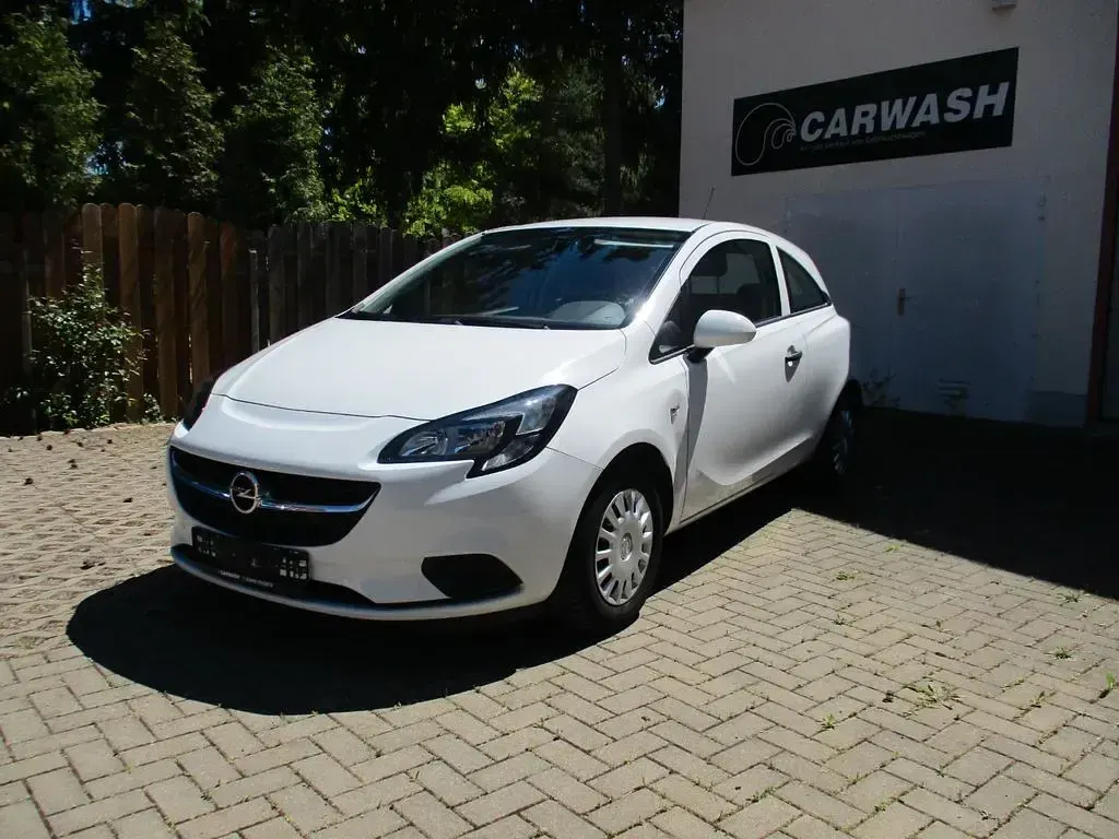 Gebraucht Opel Corsa Selection 69 PS (50 kW) 2016 Weiß Kleinwagen