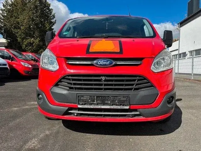 Gebraucht Ford Transit Custom 105 PS (77 kW) 2017 Rot Van / Kleinbus