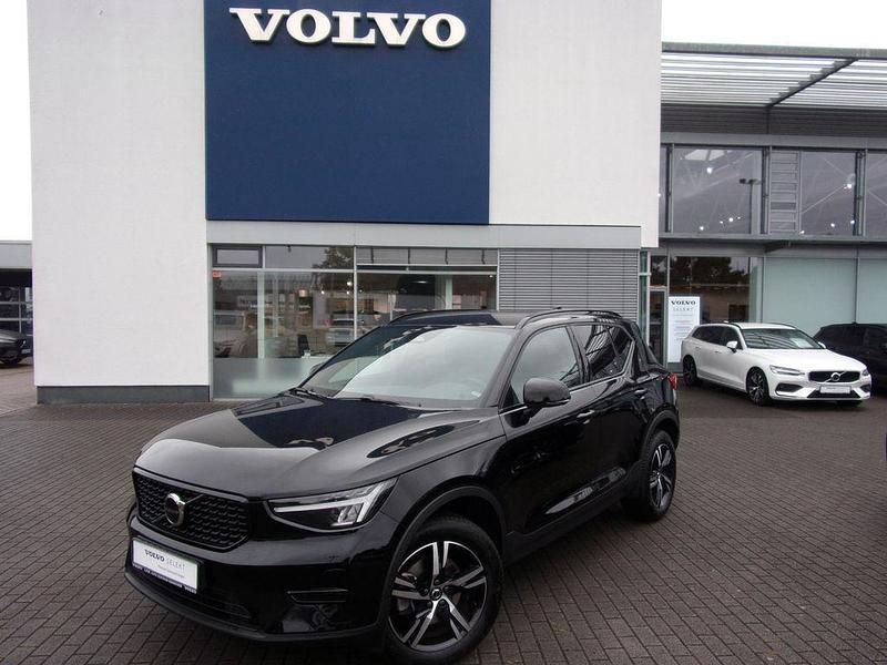 Schwarz Gebraucht 2023 Volvo XC40 Plus SUV | 32.900 € (Guter Preis) - Bild 1/4